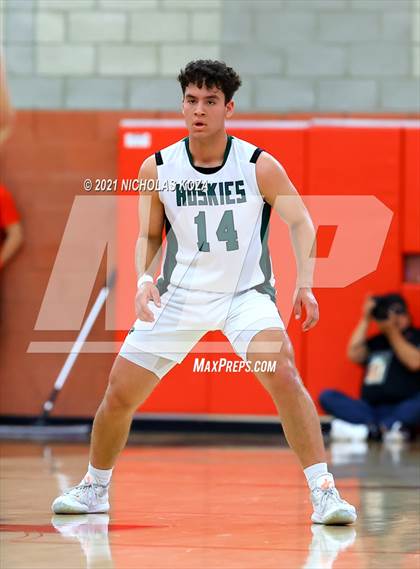 Thumbnail 2 in Servite vs. Fairmont Prep (Mater Dei Extravaganza) photogallery.