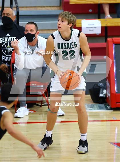Thumbnail 3 in Servite vs. Fairmont Prep (Mater Dei Extravaganza) photogallery.