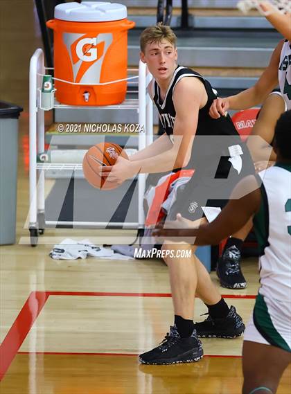 Thumbnail 2 in Servite vs. Fairmont Prep (Mater Dei Extravaganza) photogallery.