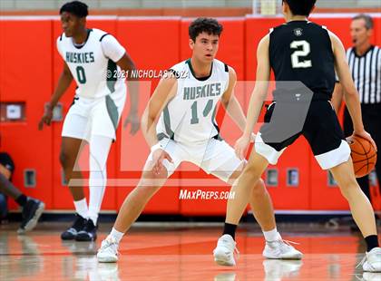 Thumbnail 1 in Servite vs. Fairmont Prep (Mater Dei Extravaganza) photogallery.