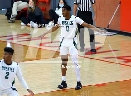 Thumbnail 3 in Servite vs. Fairmont Prep (Mater Dei Extravaganza) photogallery.