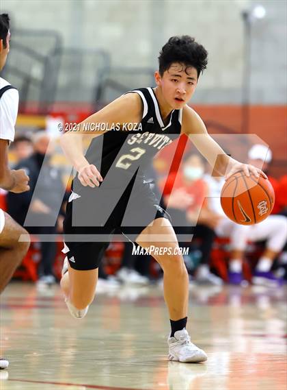 Thumbnail 3 in Servite vs. Fairmont Prep (Mater Dei Extravaganza) photogallery.