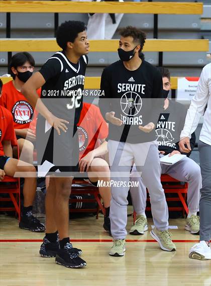 Thumbnail 2 in Servite vs. Fairmont Prep (Mater Dei Extravaganza) photogallery.