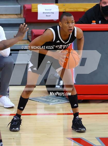 Thumbnail 2 in Servite vs. Fairmont Prep (Mater Dei Extravaganza) photogallery.
