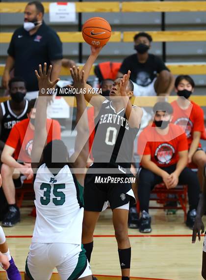 Thumbnail 3 in Servite vs. Fairmont Prep (Mater Dei Extravaganza) photogallery.
