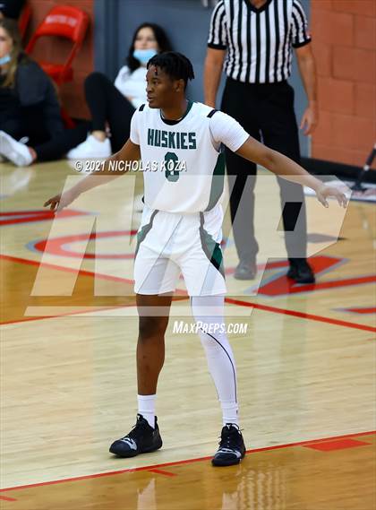 Thumbnail 1 in Servite vs. Fairmont Prep (Mater Dei Extravaganza) photogallery.