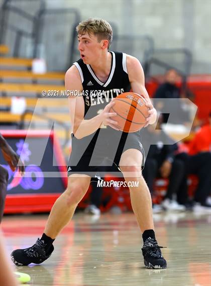Thumbnail 2 in Servite vs. Fairmont Prep (Mater Dei Extravaganza) photogallery.