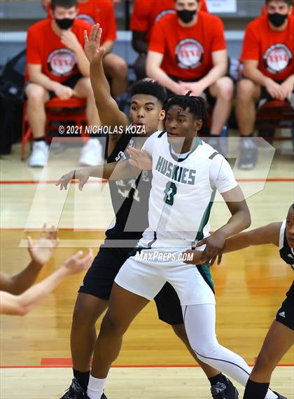 Thumbnail 1 in Servite vs. Fairmont Prep (Mater Dei Extravaganza) photogallery.