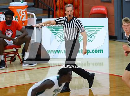Thumbnail 2 in Servite vs. Fairmont Prep (Mater Dei Extravaganza) photogallery.