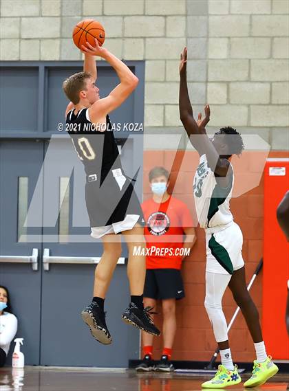 Thumbnail 2 in Servite vs. Fairmont Prep (Mater Dei Extravaganza) photogallery.