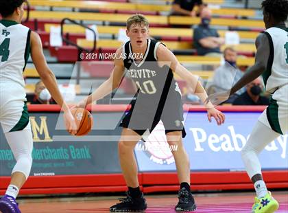 Thumbnail 3 in Servite vs. Fairmont Prep (Mater Dei Extravaganza) photogallery.
