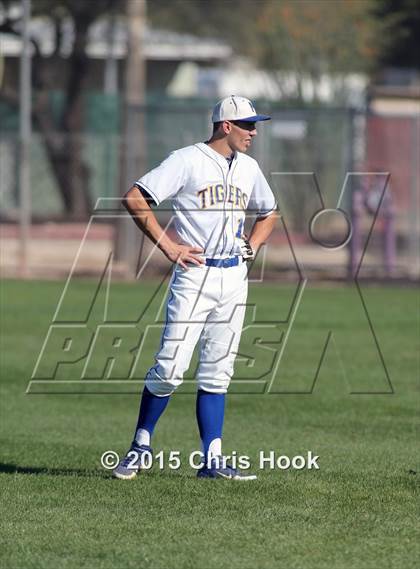 Thumbnail 3 in Sunnyside vs Marana (Lancer Baseball Classic) photogallery.