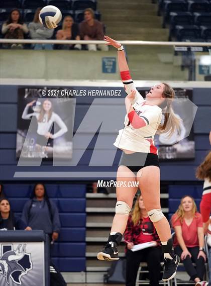 Thumbnail 3 in Rusk vs. Burnet (UIL 4A Area Playoff) photogallery.