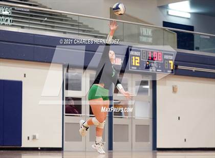 Thumbnail 2 in Rusk vs. Burnet (UIL 4A Area Playoff) photogallery.