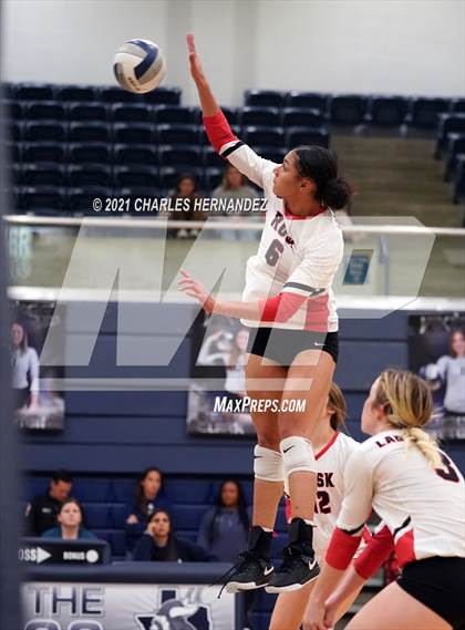 Thumbnail 2 in Rusk vs. Burnet (UIL 4A Area Playoff) photogallery.