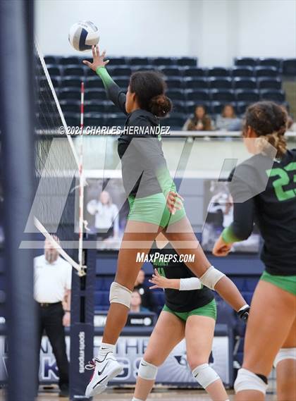 Thumbnail 1 in Rusk vs. Burnet (UIL 4A Area Playoff) photogallery.