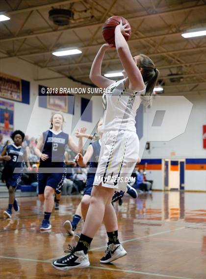 Thumbnail 1 in Isabella vs Jemison (Chilton County Tournament) photogallery.