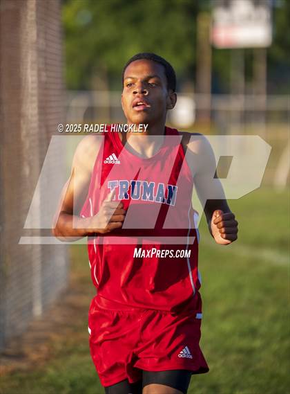 Thumbnail 3 in Independence City Championships photogallery.