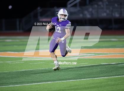 Thumbnail 2 in Shiner v Mason (UIL 2A D1 Area Round Playoff) photogallery.