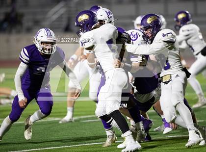 Thumbnail 3 in Shiner v Mason (UIL 2A D1 Area Round Playoff) photogallery.