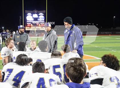Thumbnail 2 in Shiner v Mason (UIL 2A D1 Area Round Playoff) photogallery.