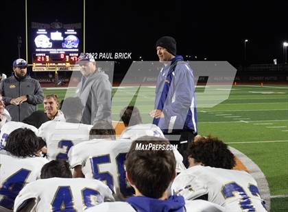 Thumbnail 1 in Shiner v Mason (UIL 2A D1 Area Round Playoff) photogallery.