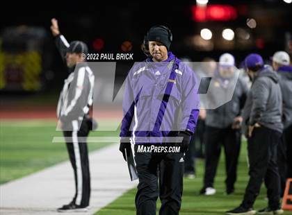 Thumbnail 2 in Shiner v Mason (UIL 2A D1 Area Round Playoff) photogallery.