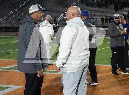 Thumbnail 1 in Shiner v Mason (UIL 2A D1 Area Round Playoff) photogallery.