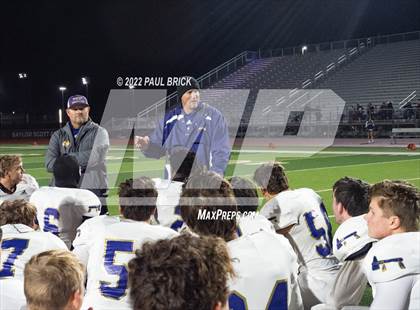Thumbnail 1 in Shiner v Mason (UIL 2A D1 Area Round Playoff) photogallery.