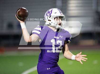 Thumbnail 3 in Shiner v Mason (UIL 2A D1 Area Round Playoff) photogallery.