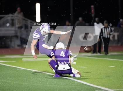 Thumbnail 2 in Shiner v Mason (UIL 2A D1 Area Round Playoff) photogallery.