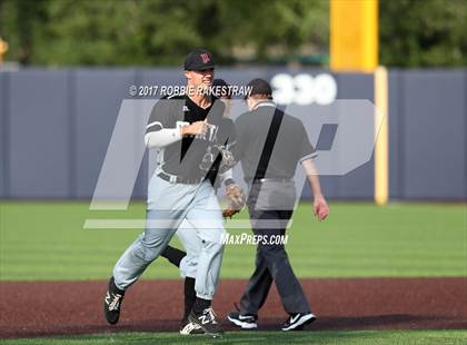 Thumbnail 2 in Martin vs. Carroll (UIL 6A Region 1 Final) photogallery.
