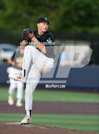 Thumbnail 1 in Martin vs. Carroll (UIL 6A Region 1 Final) photogallery.