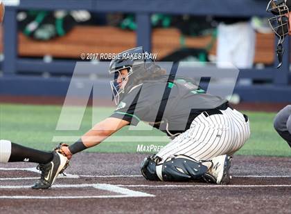 Thumbnail 3 in Martin vs. Carroll (UIL 6A Region 1 Final) photogallery.