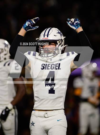Thumbnail 1 in Siegel @ Smyrna photogallery.