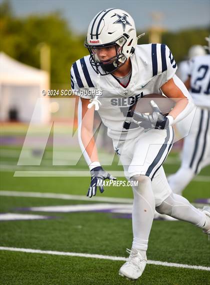 Thumbnail 1 in Siegel @ Smyrna photogallery.
