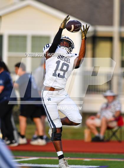 Thumbnail 1 in Siegel @ Smyrna photogallery.