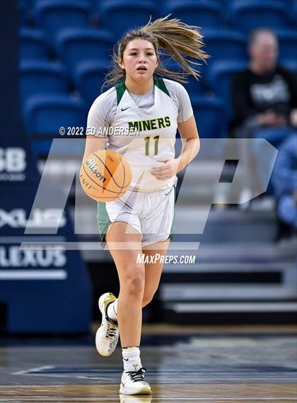 Thumbnail 3 in Bishop Manogue vs. Spring Valley (NIAA State 5A Semifinal) photogallery.