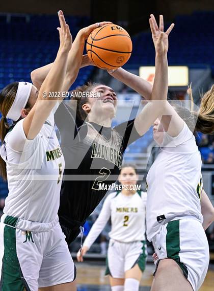 Thumbnail 2 in Bishop Manogue vs. Spring Valley (NIAA State 5A Semifinal) photogallery.