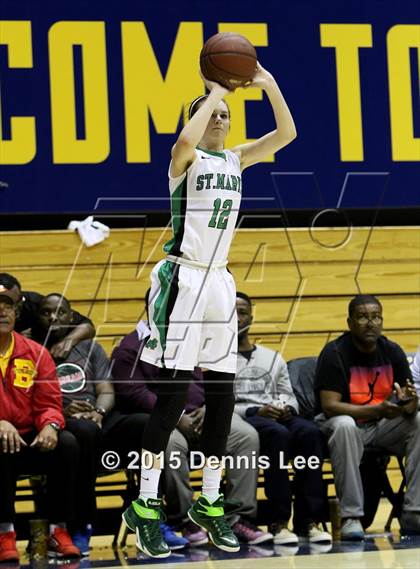 Thumbnail 1 in St. Mary's vs. Mater Dei (CIF State Open Division Final) photogallery.