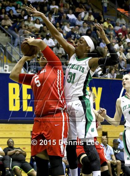 Thumbnail 2 in St. Mary's vs. Mater Dei (CIF State Open Division Final) photogallery.