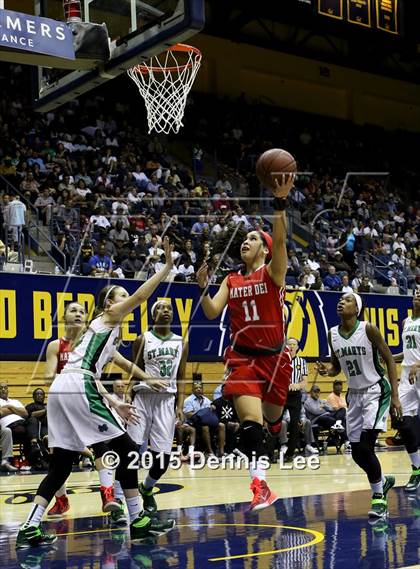 Thumbnail 3 in St. Mary's vs. Mater Dei (CIF State Open Division Final) photogallery.