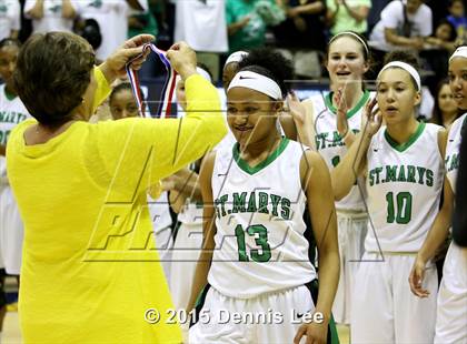 Thumbnail 1 in St. Mary's vs. Mater Dei (CIF State Open Division Final) photogallery.