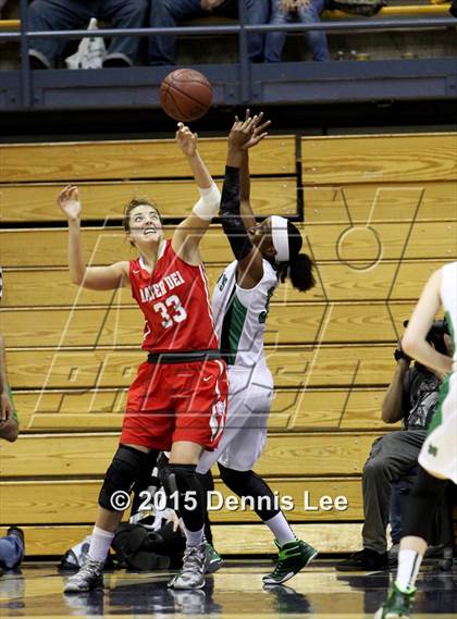 Thumbnail 1 in St. Mary's vs. Mater Dei (CIF State Open Division Final) photogallery.