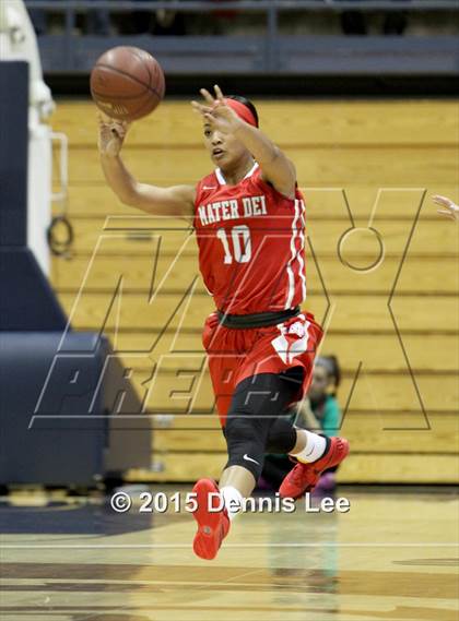 Thumbnail 1 in St. Mary's vs. Mater Dei (CIF State Open Division Final) photogallery.