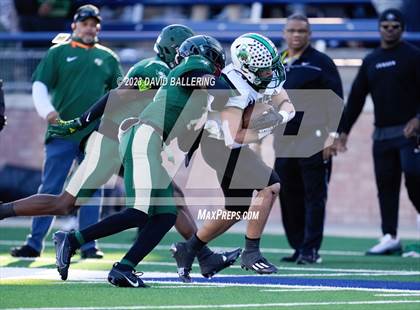 Thumbnail 3 in DeSoto vs. Southlake Carroll (UIL 6A D2 Semifinal Playoff) photogallery.