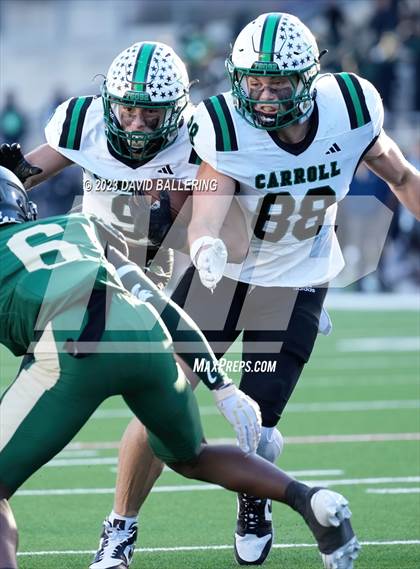 Thumbnail 2 in DeSoto vs. Southlake Carroll (UIL 6A D2 Semifinal Playoff) photogallery.