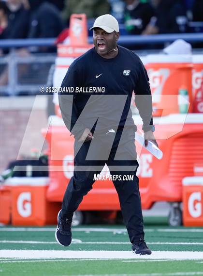 Thumbnail 2 in DeSoto vs. Southlake Carroll (UIL 6A D2 Semifinal Playoff) photogallery.