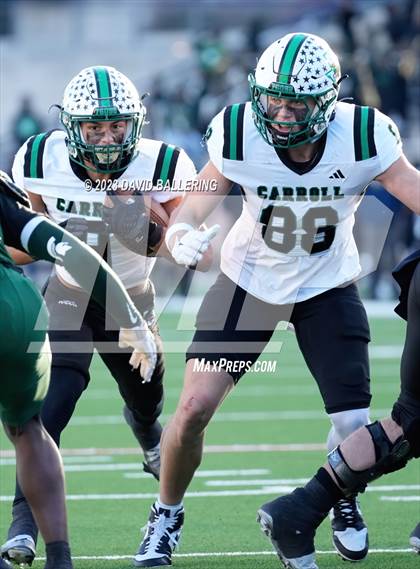 Thumbnail 2 in DeSoto vs. Southlake Carroll (UIL 6A D2 Semifinal Playoff) photogallery.