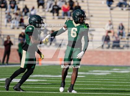 Thumbnail 3 in DeSoto vs. Southlake Carroll (UIL 6A D2 Semifinal Playoff) photogallery.